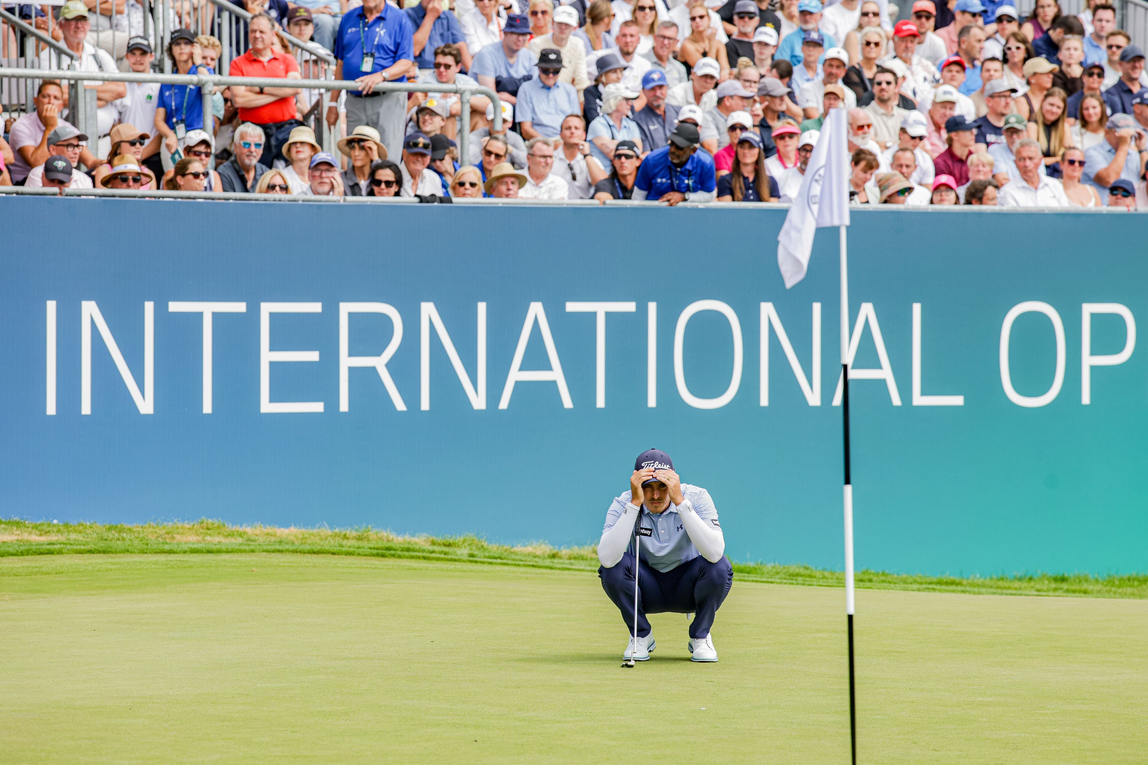 Nervenkrieg am Finalsonntag: Michael Hollick triumphiert bei den BMW International Open 2026